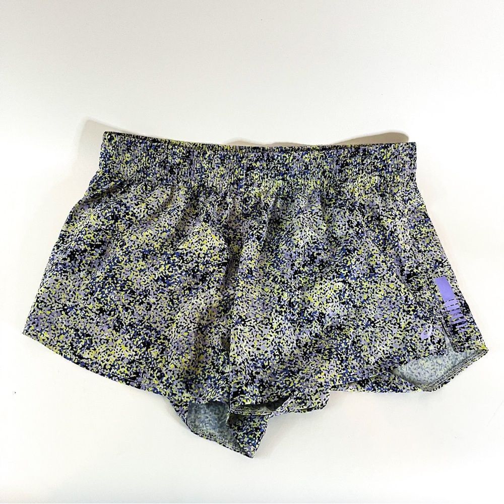 ASICS Women's Running / Workout Shorts 3in Inseam & Abstract Print Size L